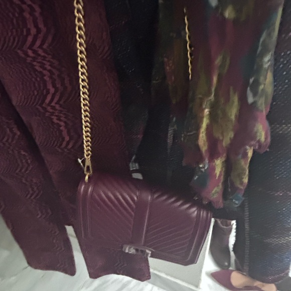 Rebecca Minkoff LOVE Burgundy/Port Chevron Crossbody Leather Bag w/Gold ChainNWT - Picture 7 of 15